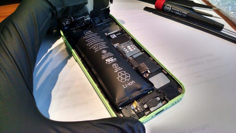 iPhone Bateri Kembung