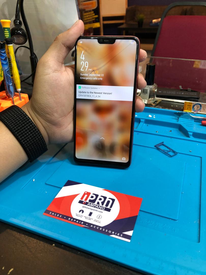 Oppo F7 Screen Replacement At iPro Ampang
