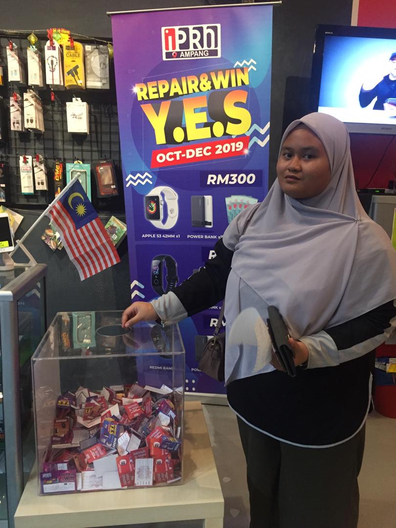 iPhone X Screen Crack Replacement At iPro Ampang
