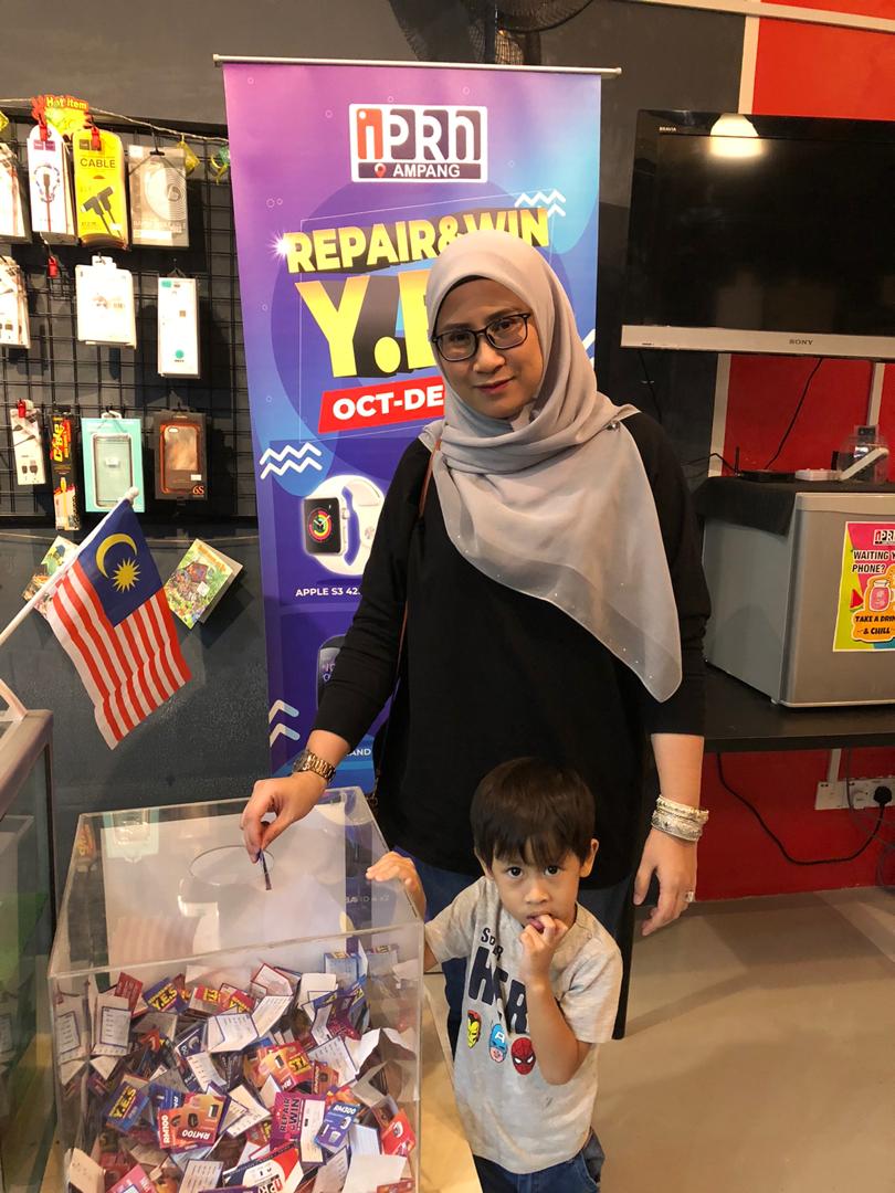 iPhone X Screen Crack Replacement At iPro Ampang
