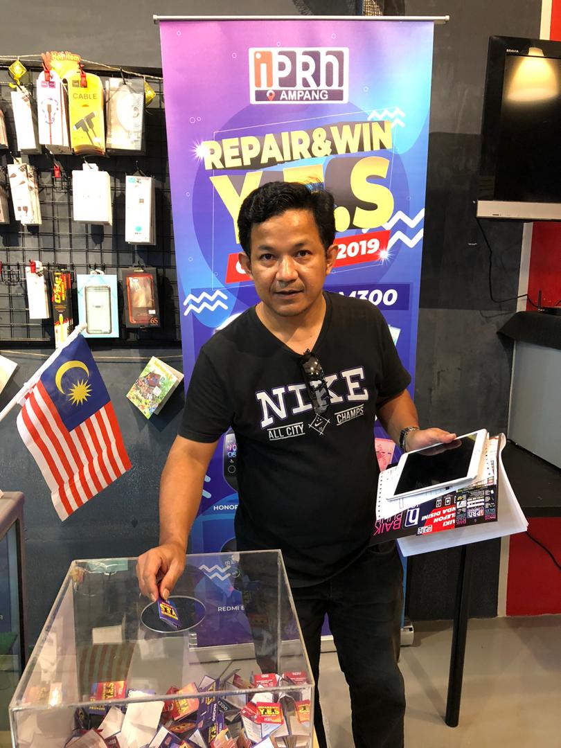 iPad Mini 3 Touch Panel Crack Repair At iPro Ampang KL