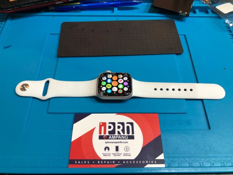 Apple Watch Screen Crack Repair At iPro Ampang KL