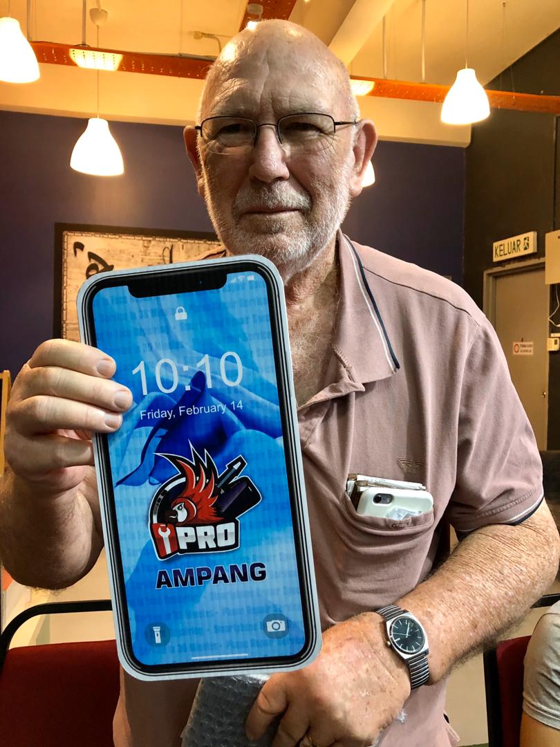 iPad 5 Cracked Screen Repair at iPro Ampang