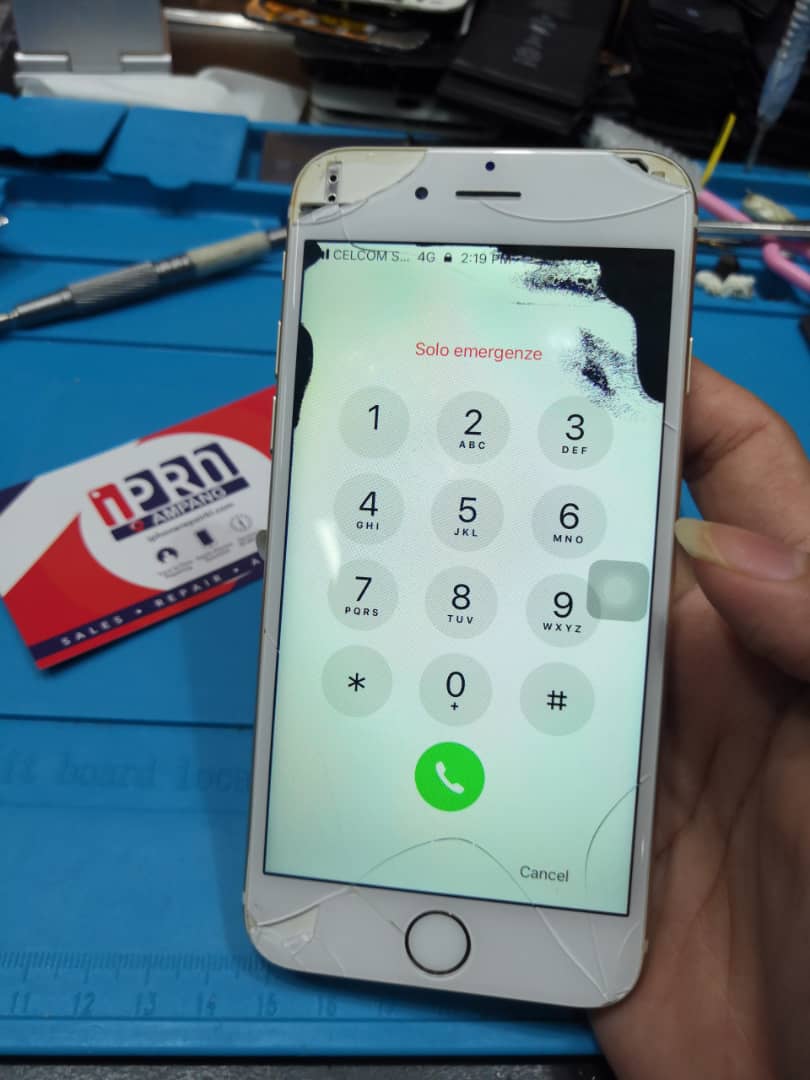 iPhone 6 LCD Replacement at iPro Ampang