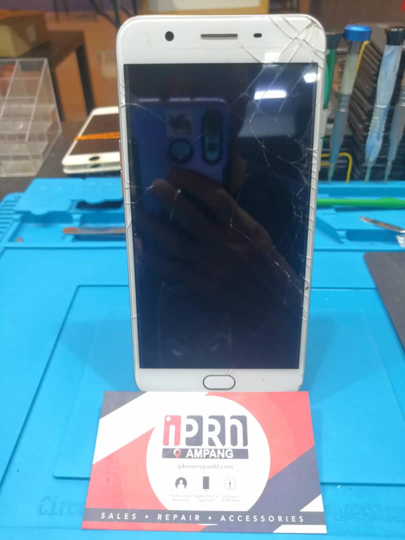 Oppo F1S LCD Replacement at iPro KL