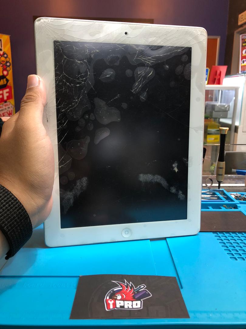 iPad 2 Touch Panel Replacement at iPro KL