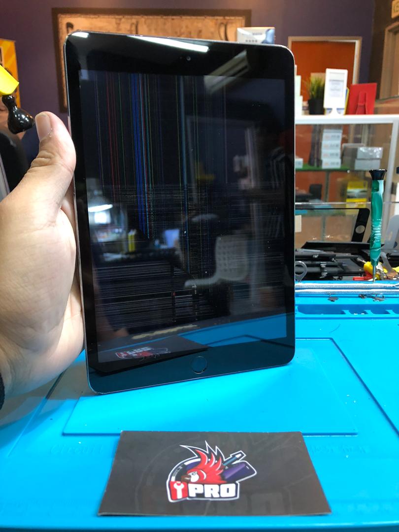 iPad Mini 3 LCD Replacement at iPro KL