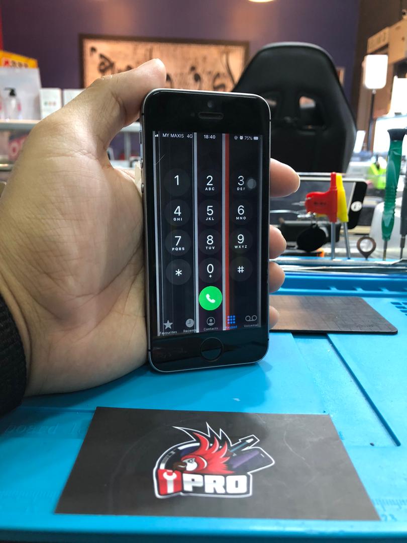iPhone SE LCD Screen Replacement at iPro KL