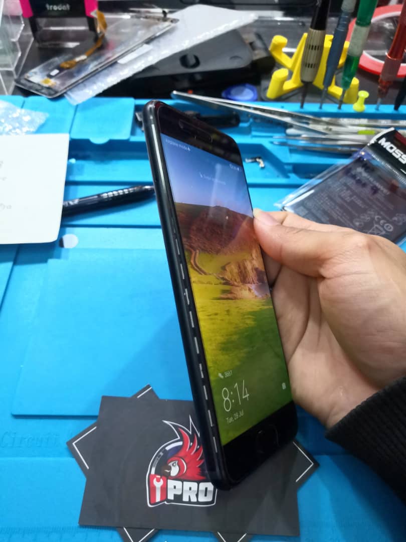 Huawei P10 Battery Swollen Replacement at iPro KL