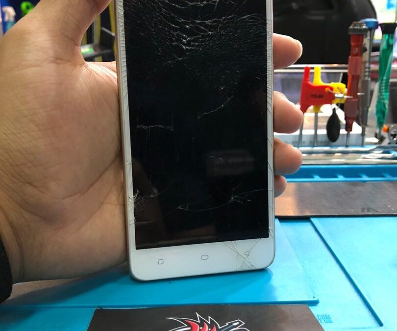 Oppo A37 Screen Replacement at iPro KL
