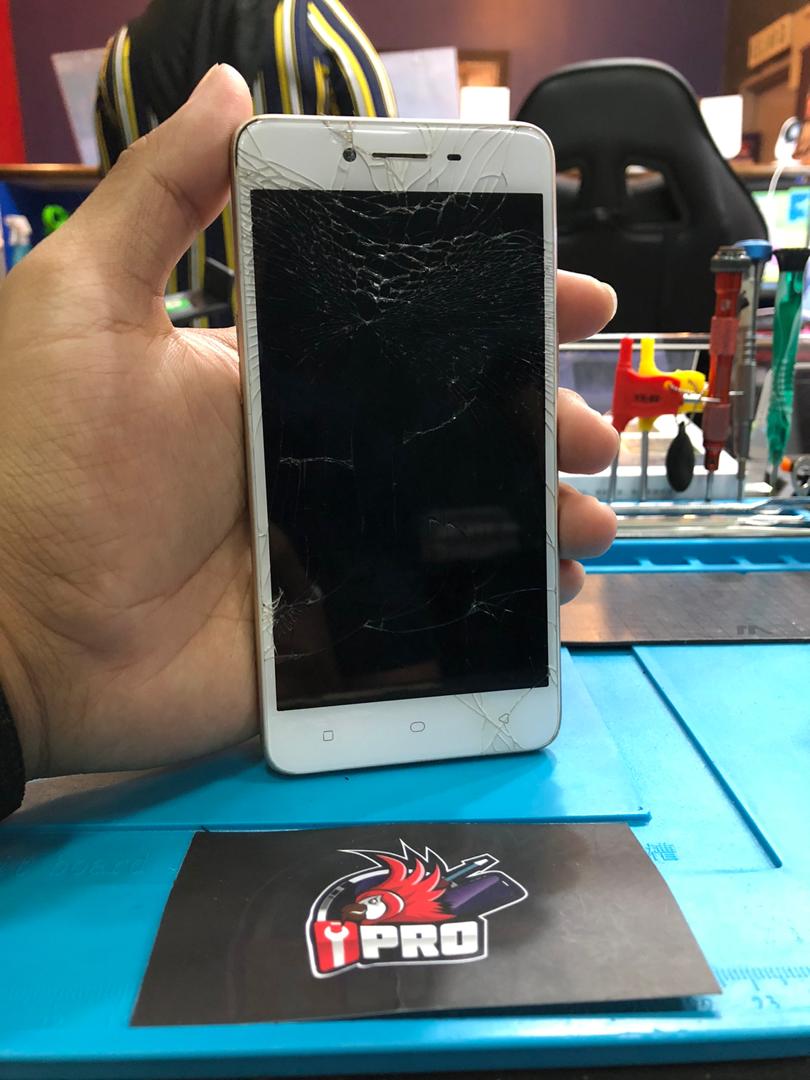 Oppo A37 Screen Replacement at iPro KL