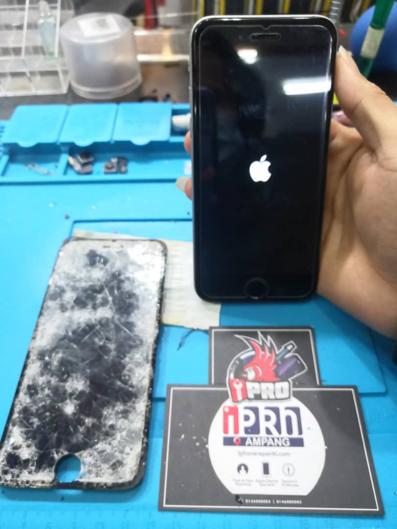 iPhone 6 Screen Replacement In iPro Ampang