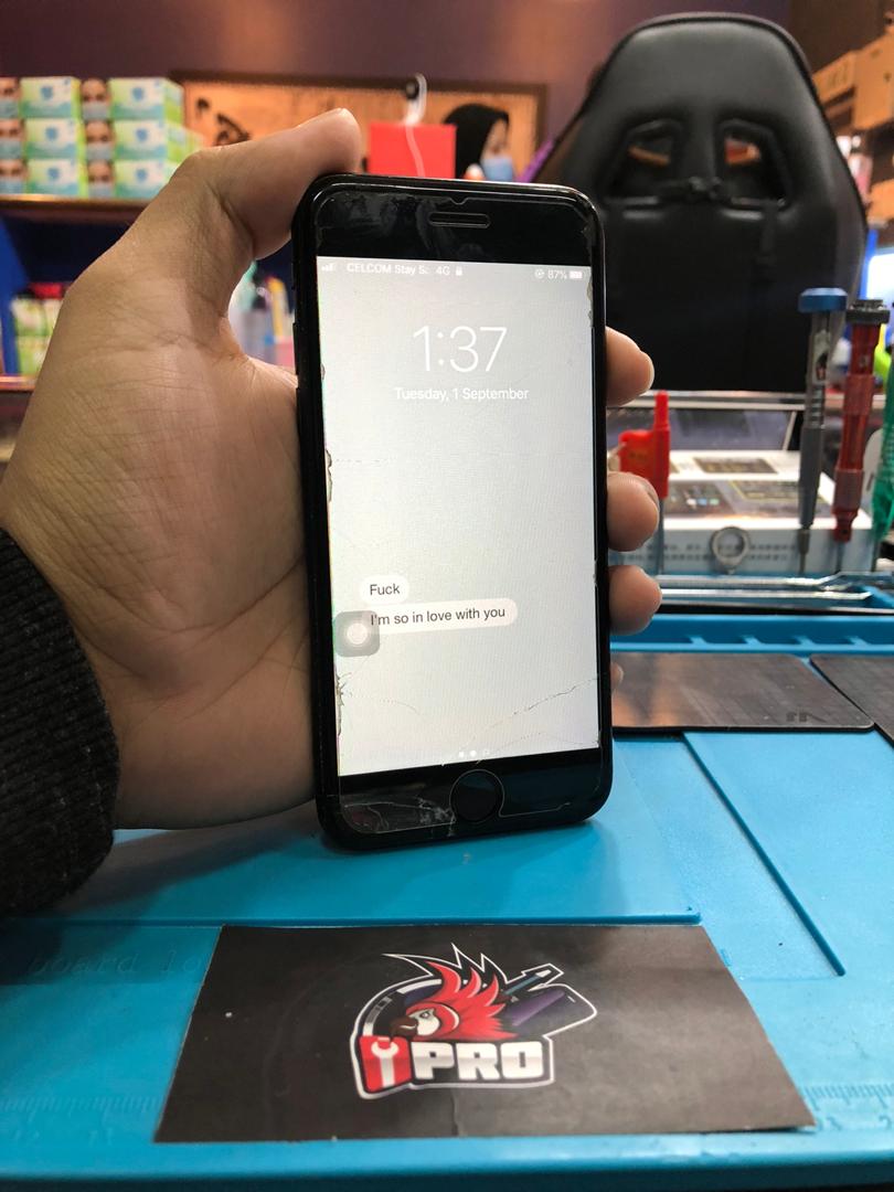 iPhone 7 Screen Replacement In iPro Ampang