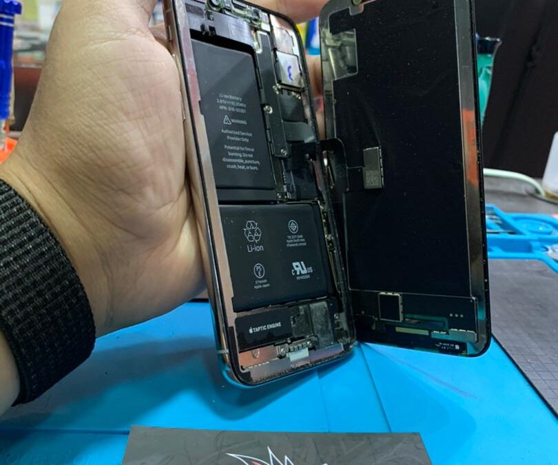 iPhone X OLED Screen Replacement At iPro Ampang