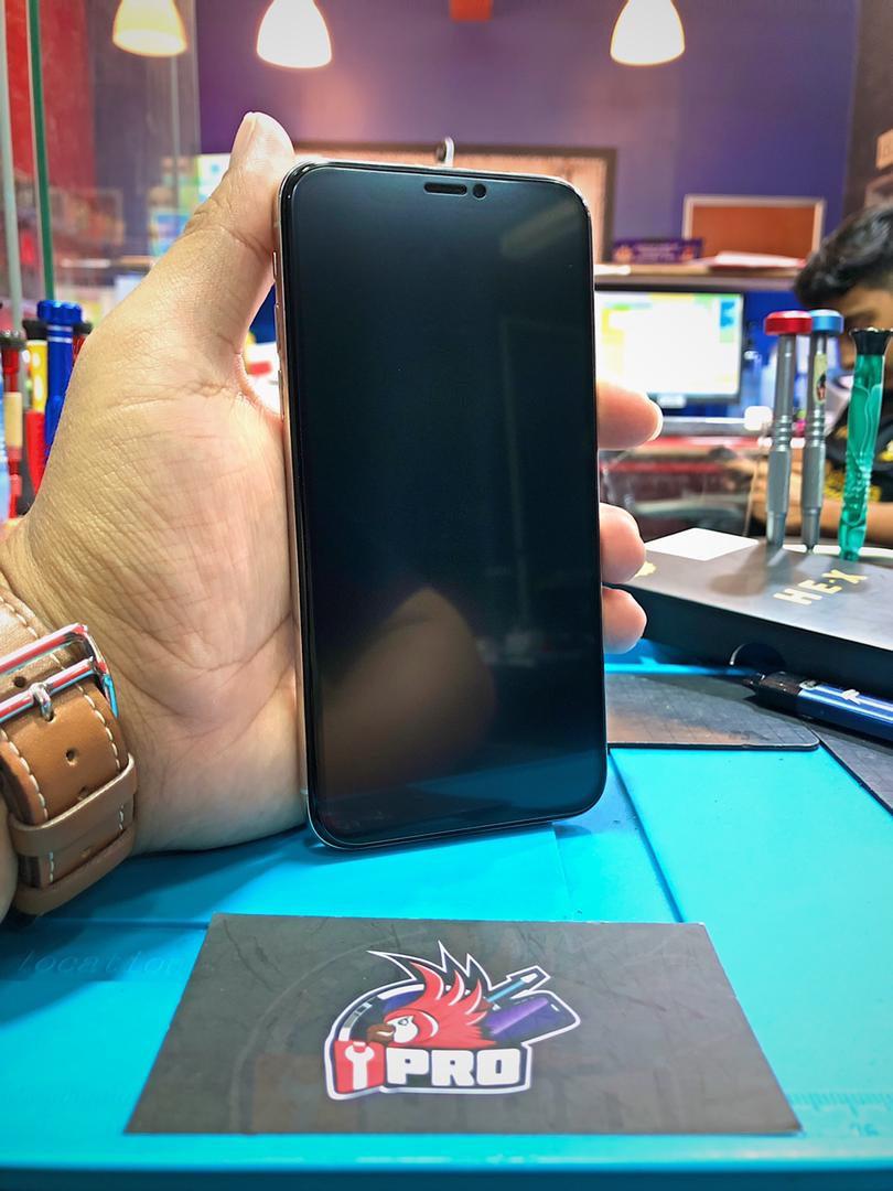iPhone X Screen Blank 30 Minutes Repair In iPro Ampang