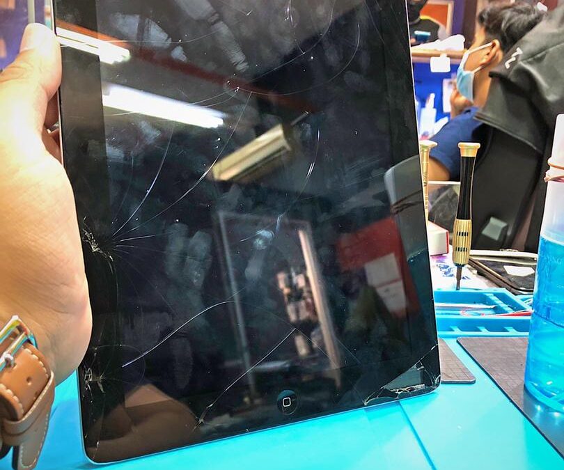 iPad 4 Screen Crack Repair At iPro Ampang