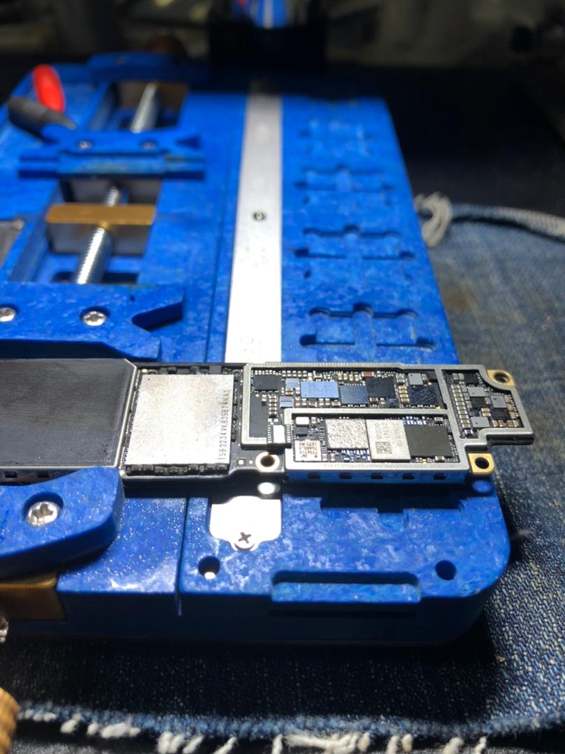 iPhone 8 Plus Cannot On Motherboard Repair In Ampang