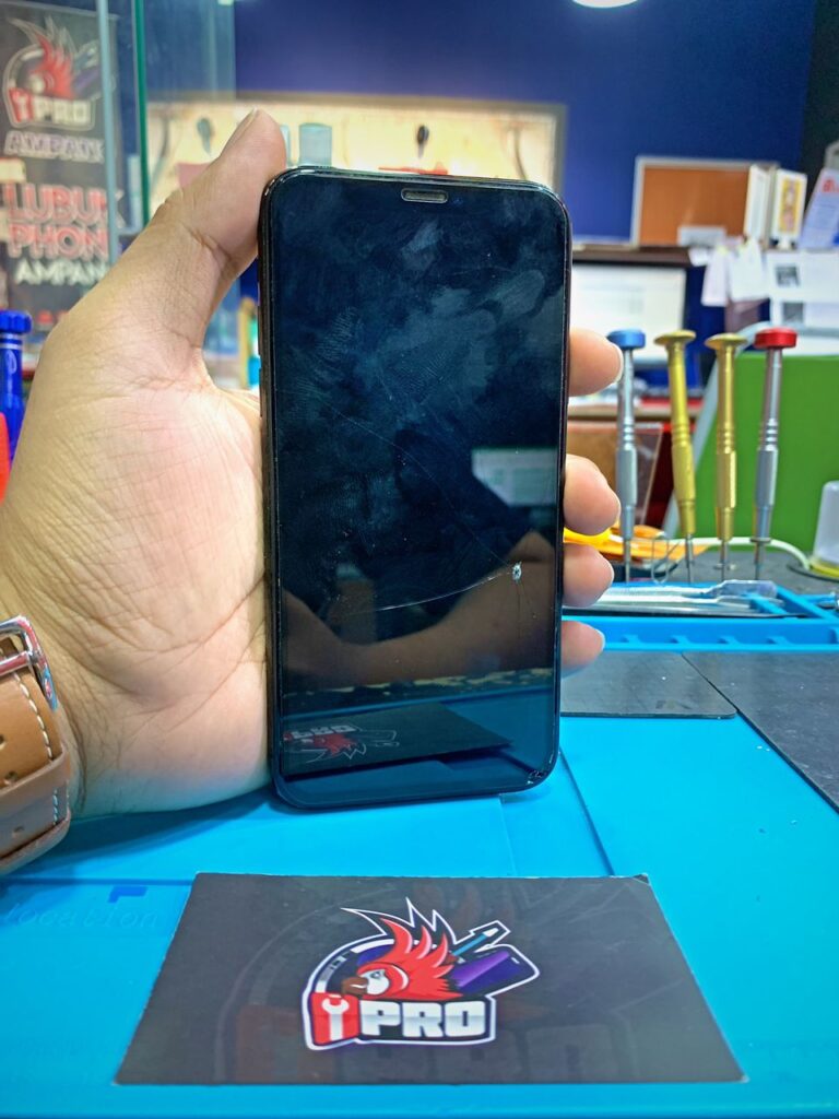 iPhone X Cannot On Repair At Ampang