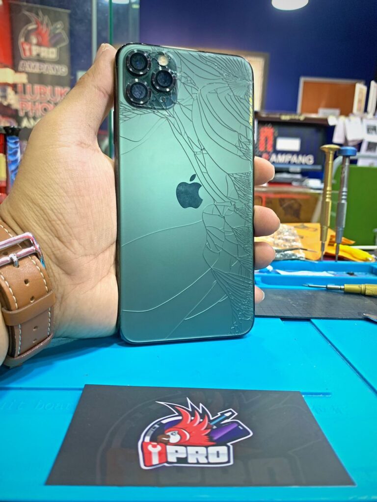 iPhone 11 Pro Max Backglass Replacement In Kuala Lumpur
