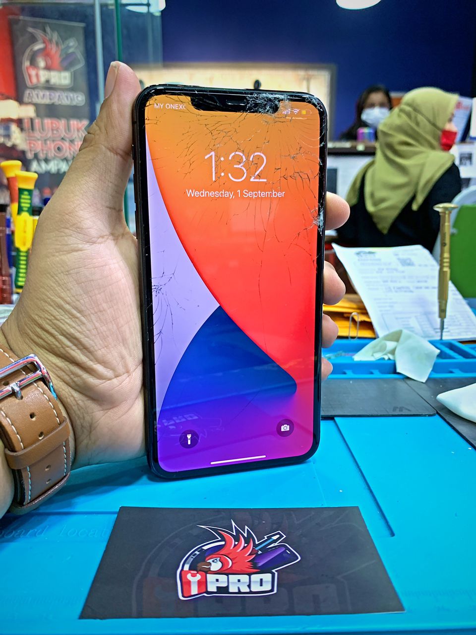 iPhone 11 Pro Max Crack Screen Repair In Kuala Lumpur
