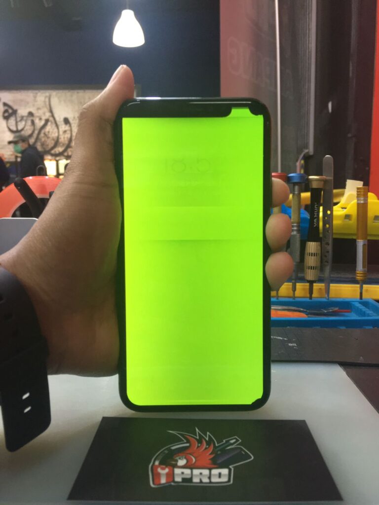 Repair iPhone X Screen In iPro Ampang