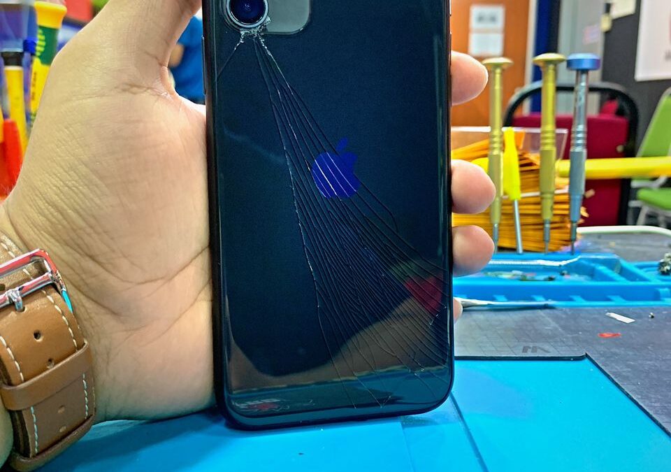 iPhone 11 Cracked Backglass Repair In Ampang