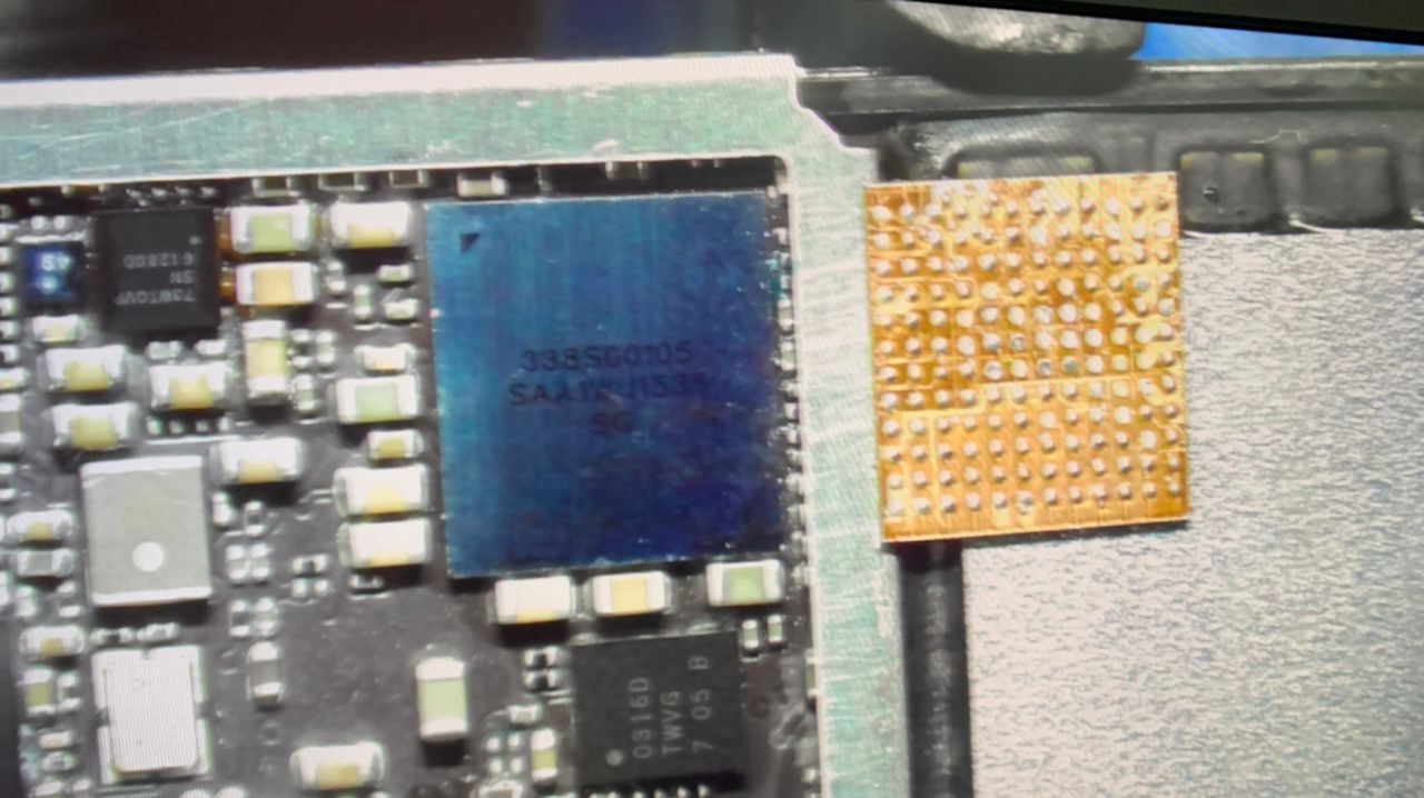 Repair iPhone 7 Plus Audio IC Motherboard - iPRO Ampang KL