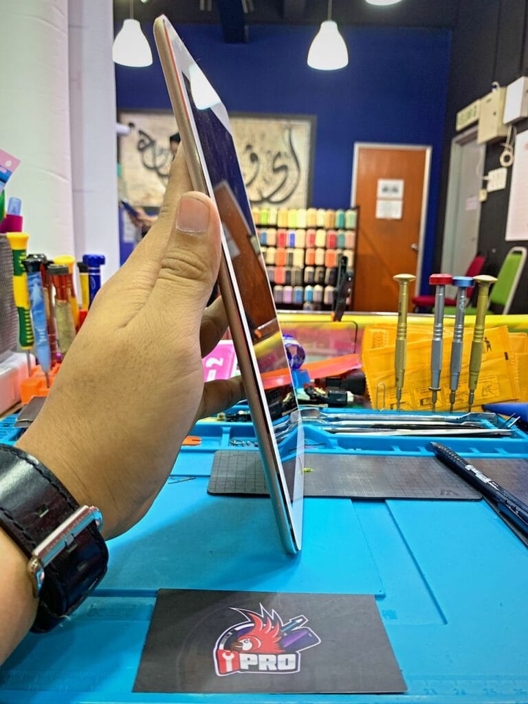 Repair iPad Air 2 Battery Bloated In Kuala Lumpur