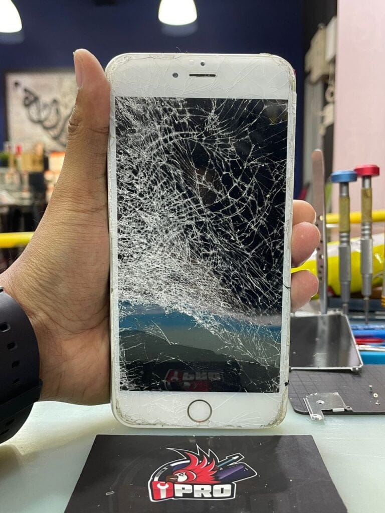Repair iPhone 6s Plus Screen Crack In KL