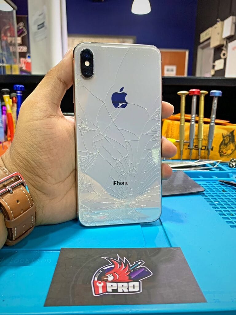 Tukar Backglass Pecah iPhone Xs Max Di KL