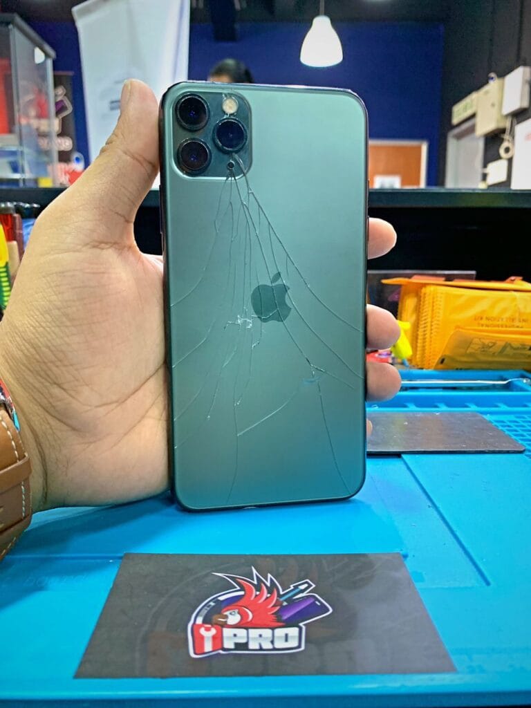 Repair iPhone 11 Pro Max Backglass Crack In KL