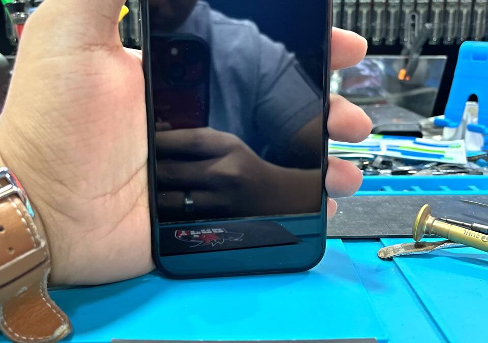 Repair iPhone Motherboard Cannot On In KL