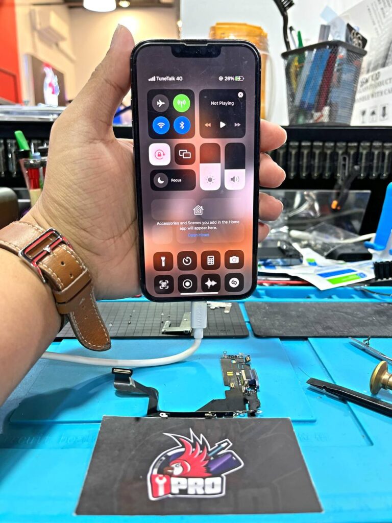repair iphone cannot charge 