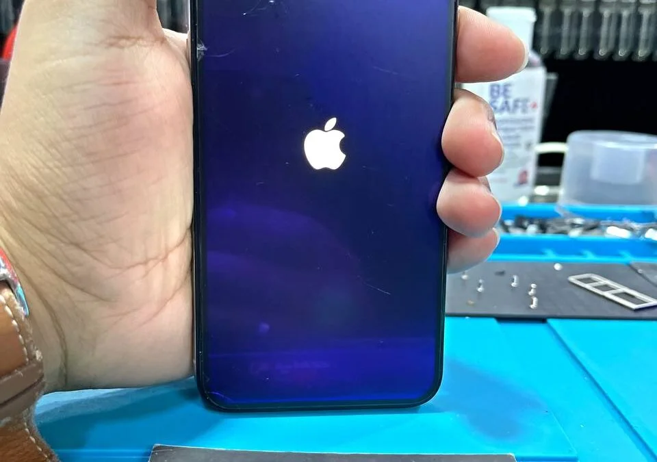 Please Repair My iPhone Stuck Apple Logo..