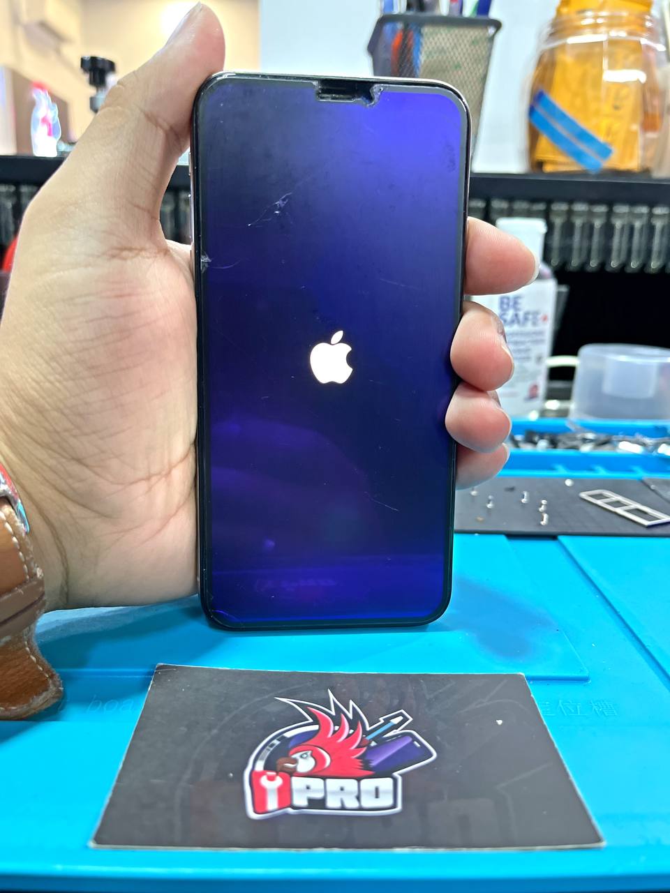 Please Repair My iPhone Stuck Apple Logo..