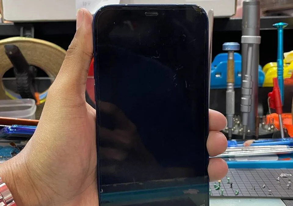 Repair iPhone 12 Pro Max Backglass Crack In KL - iPRO Ampang KL