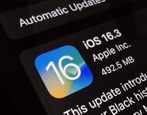 iPhone latest iOS update is available now