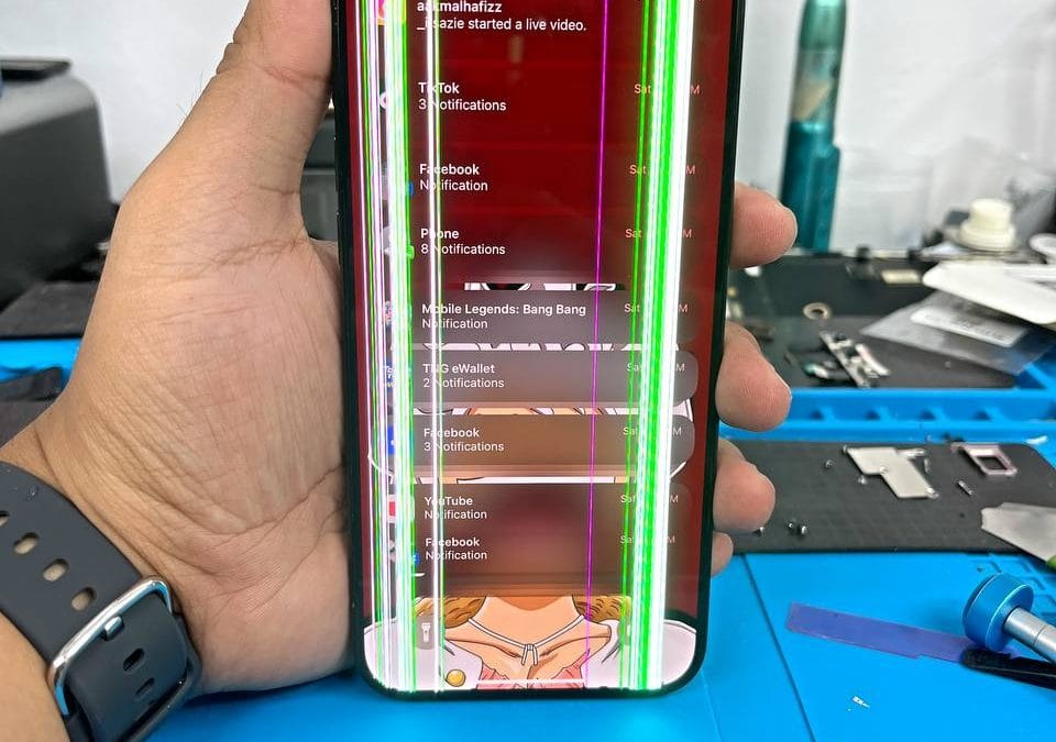 iPhone 15 Pro Max Genuine Screen Original Ampang