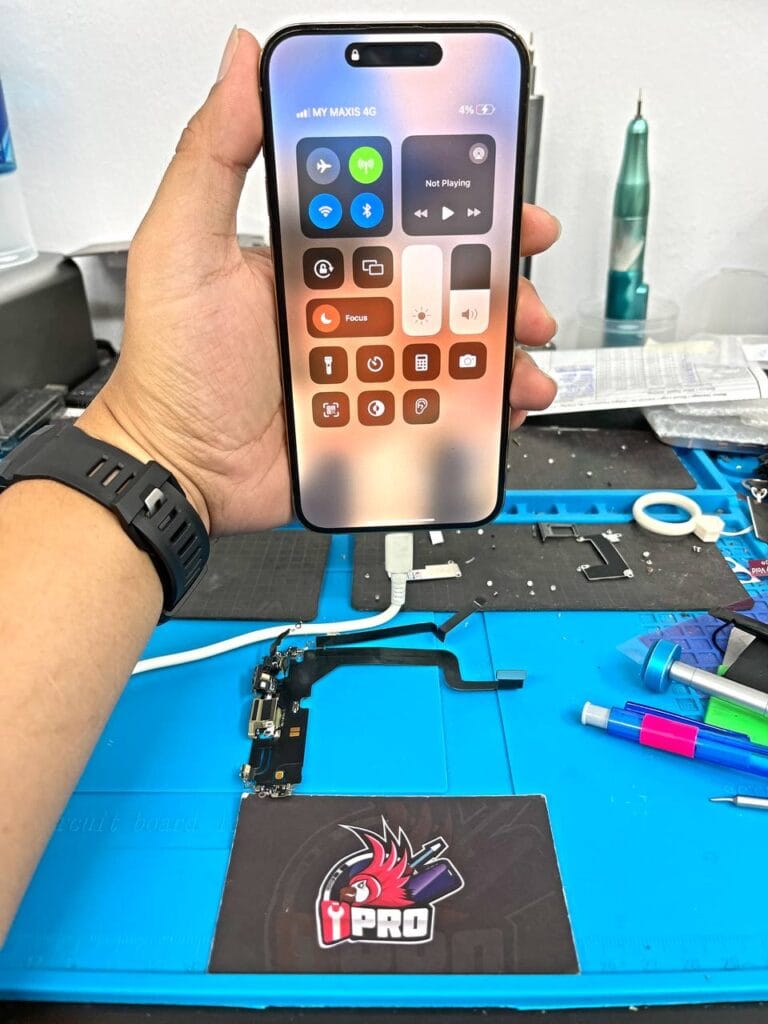 repair iphone cannot charge 