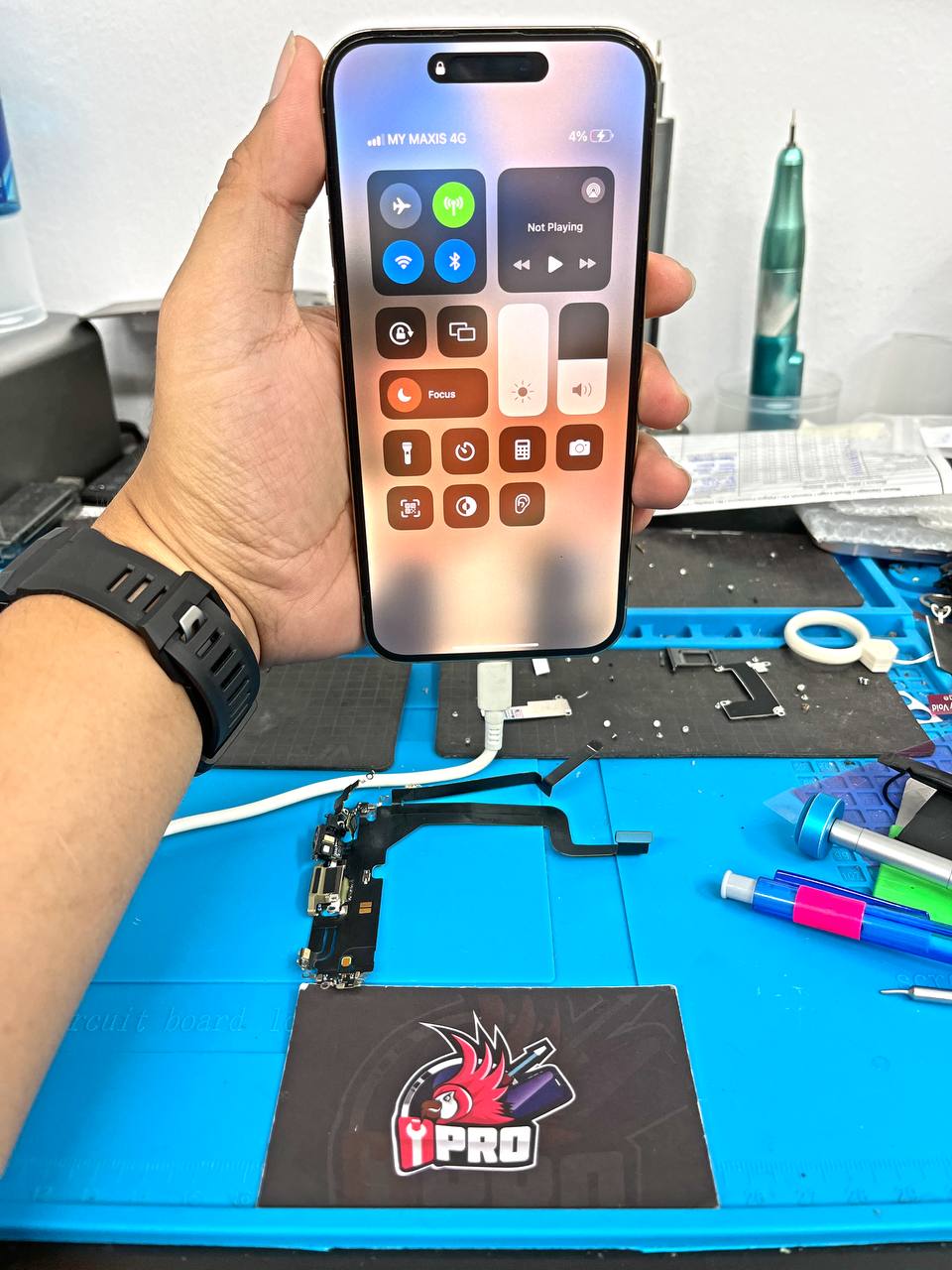 Repair iPhone 14 Pro Max Charge Problem in KL