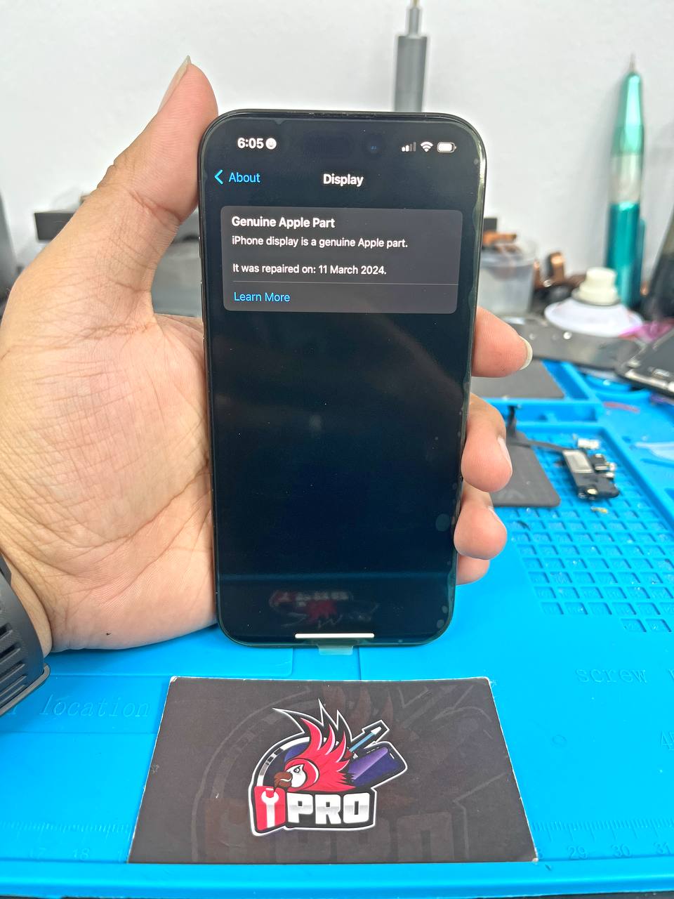 Repair iPhone 15 Pro Genuine Screen in Ampang