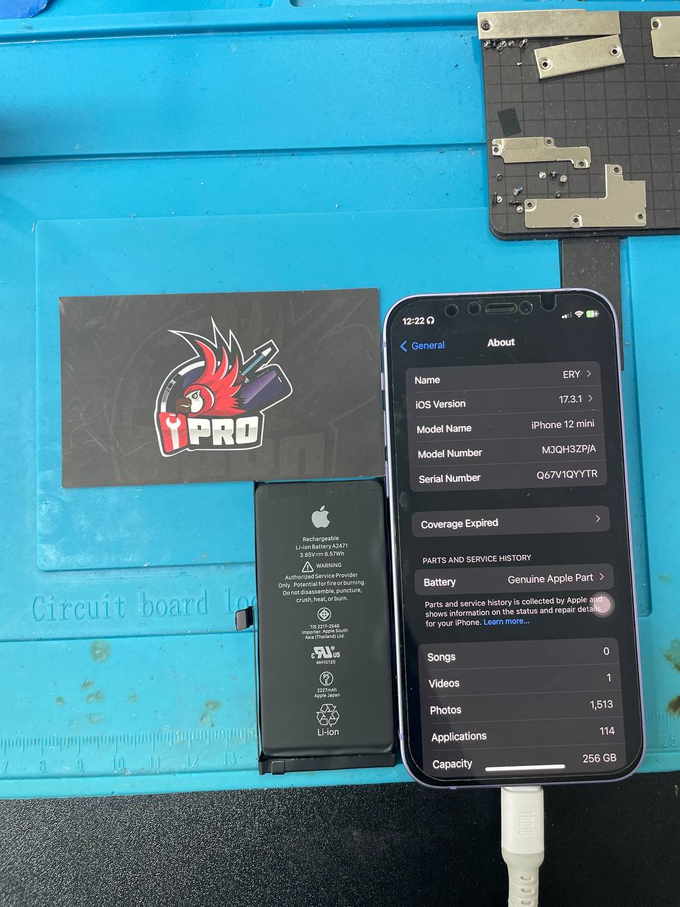 Change iPhone Genuine Battery in Ampang