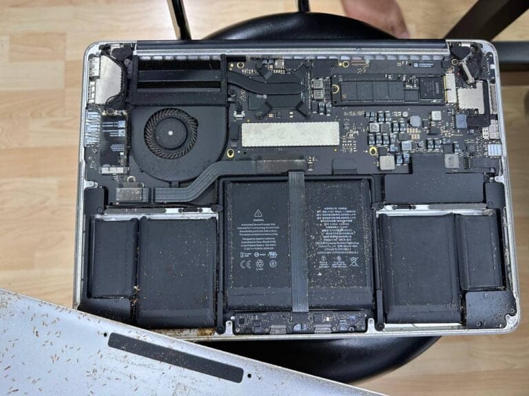 Change MacBook Pro Battery in Ampang 30 Minutes