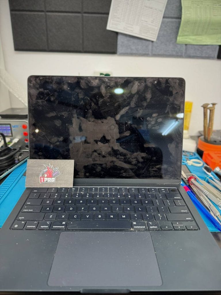 MacBook Air cannot turn on when arrive at our shop 