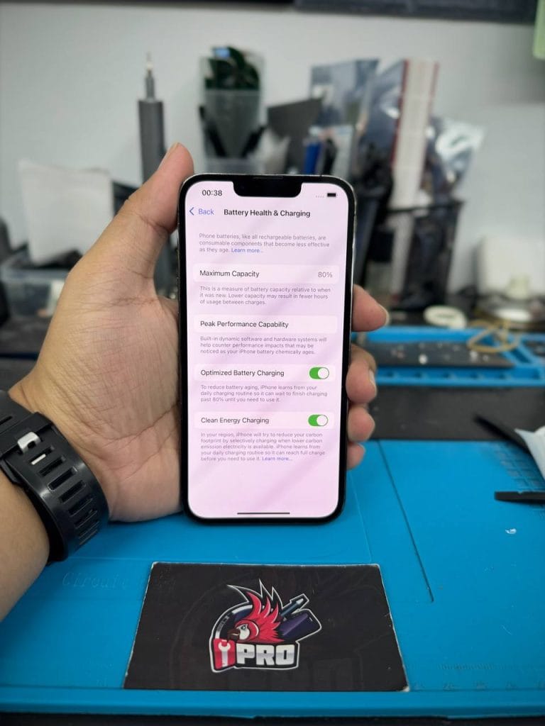 iPhone battery health indicates 80%