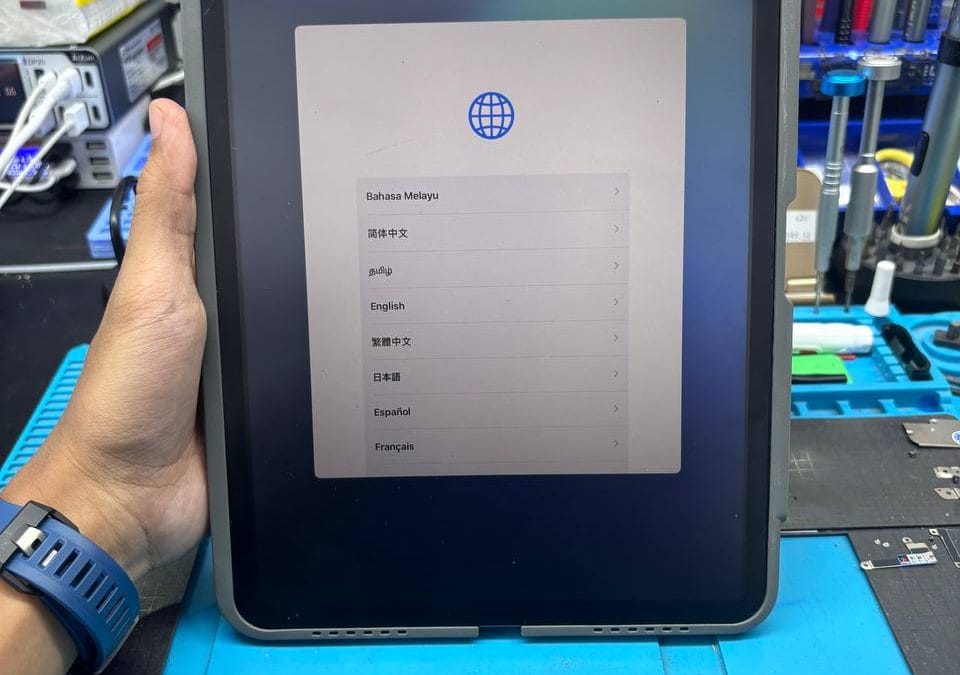 Repair iPad Cannot On in KL
