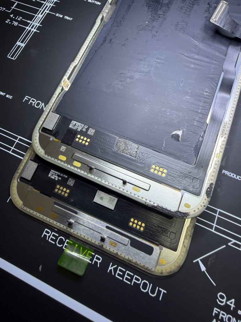 Ic has to be transferred from old screen onto the new iPhone recon screen